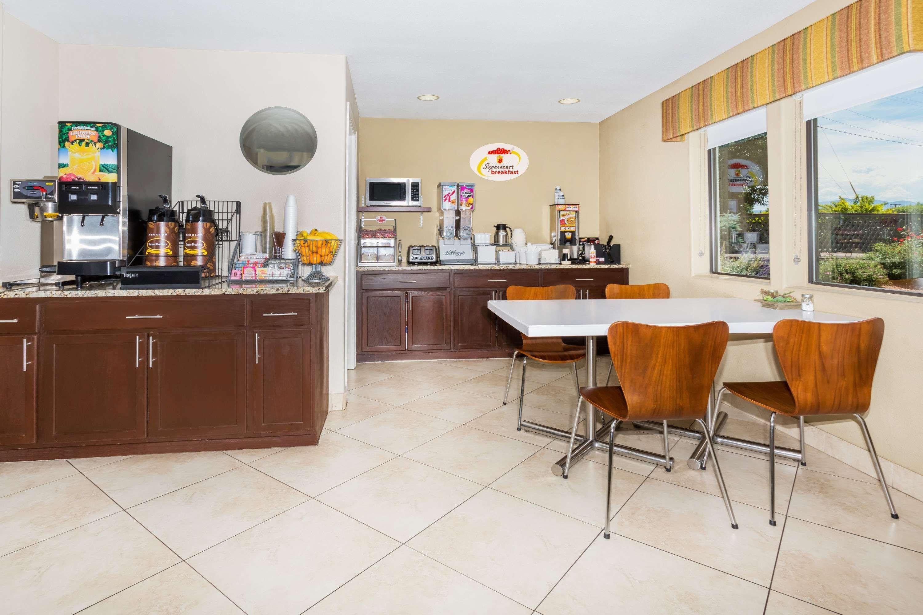 Super 8 By Wyndham Montrose Μοτέλ Εξωτερικό φωτογραφία