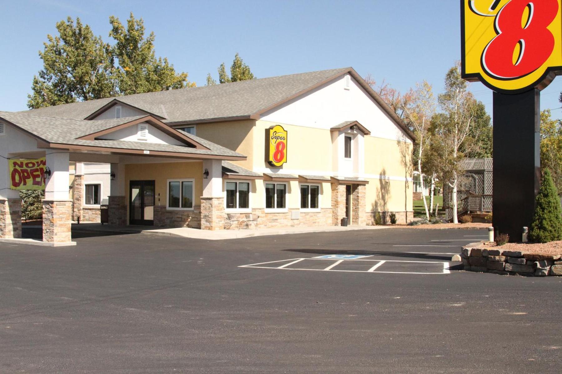 Super 8 By Wyndham Montrose Μοτέλ Εξωτερικό φωτογραφία