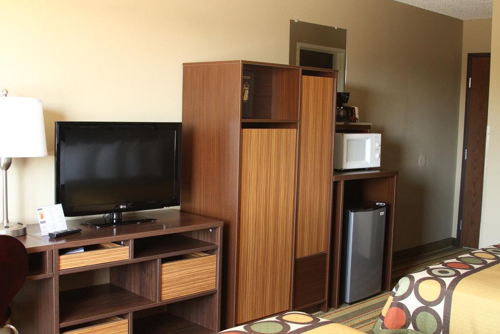 Super 8 By Wyndham Montrose Μοτέλ Εξωτερικό φωτογραφία